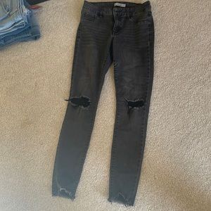 Refuge skinny jeans ! Super cute love these jeans🤩